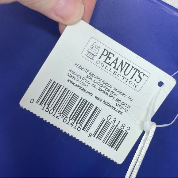 Hallmark Peanuts Collection Snoopy w/ detachable Woodstock Stocking NWT - Picture 7 of 11